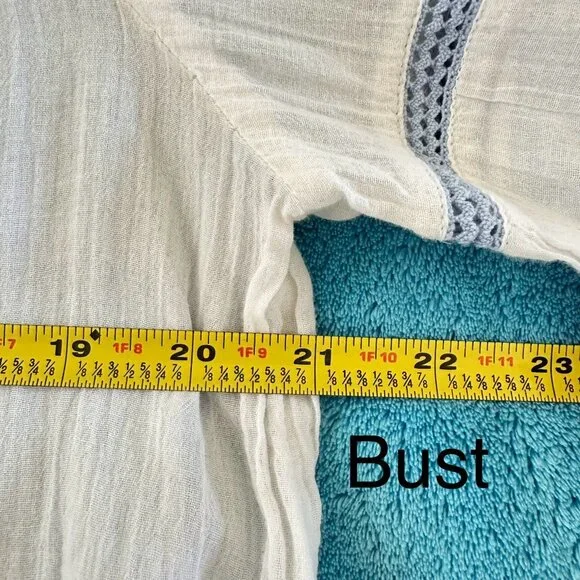 J.Jill White Peasant Blouse Size M 100% Cotton Blue Crochet Detail Boho Beach - Picture 11 of 12